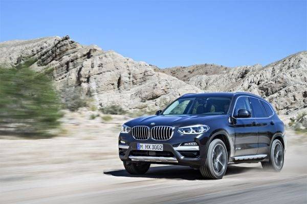 BMW　東京モーターショーに出展する新型X3