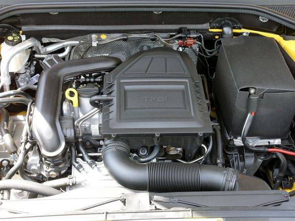 アウディQ2 1.0TFSI 1.0Lターボエンジン