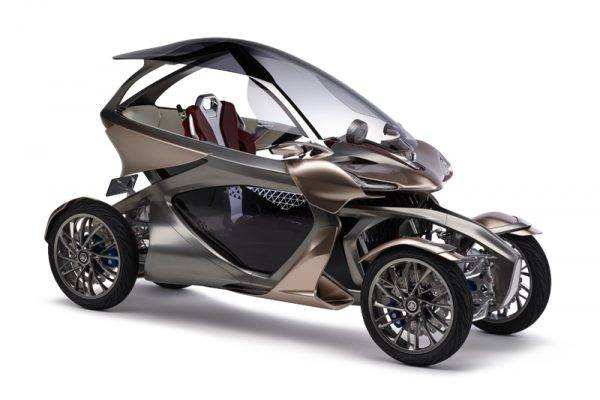 ヤマハ MWC-4 (エムダブリュシーフォー 参考出展車)