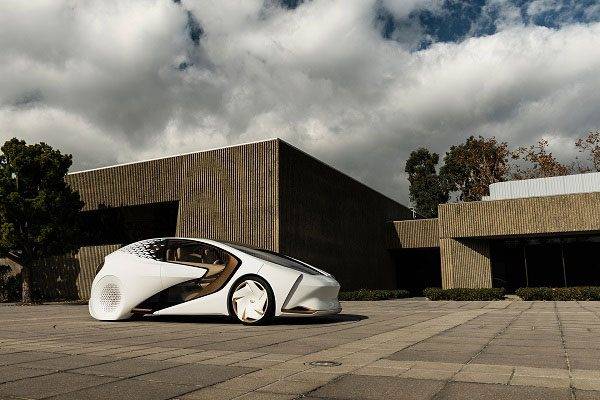 東京モーターショー2017　TOYOTA Concept-愛i　フロントイメージ