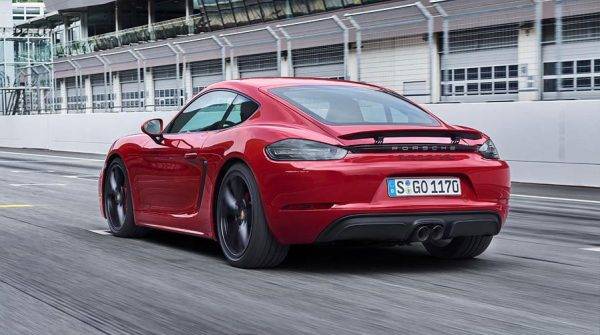 ポルシェ　ケイマンGTS　走行イメージ