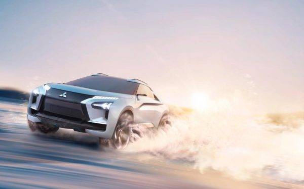 東京モーターショー2017　MITSUBISHI e-EVOLUTION CONCEPT　走行イメージ