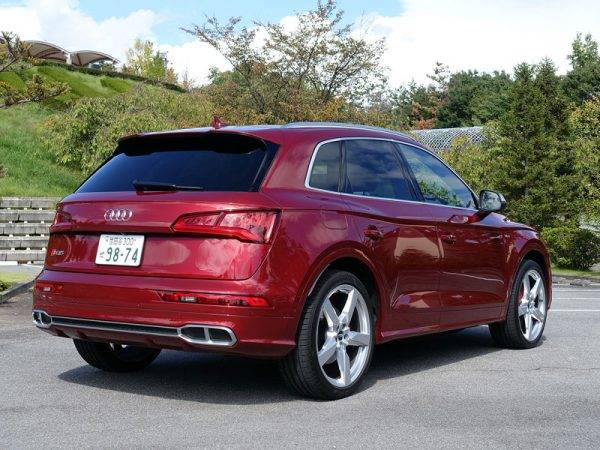 アウディQ5&SQ5試乗記 SQ5 リヤイメージ