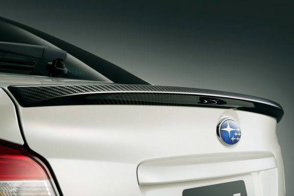 スバル　S208　ドライカーボン製トランクスポイラー