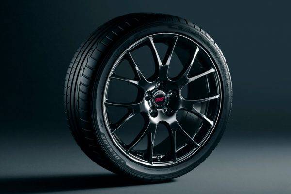 スバル　S208　専用BBS製ホイール　ダンロップSPORT MAXX RT