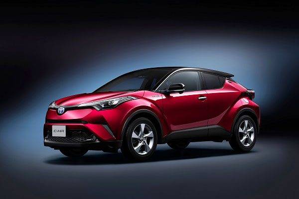 トヨタ C-HR すべての光源をLED化した大型ヘッドランプ採用の特別仕様車