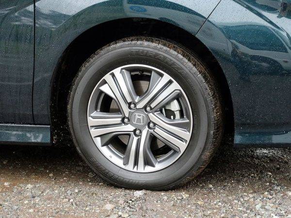 ホンダ　ステップワゴン試乗　ホイール