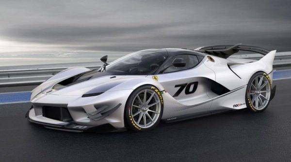 フェラーリ　FXX-K Evo