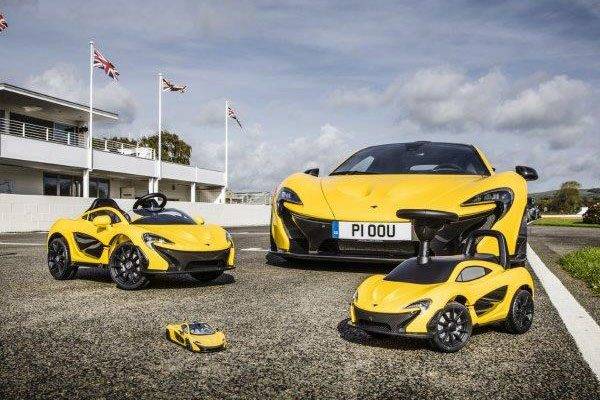 マクラーレンP1　電動ライドオンモデル　足けりカー　樹脂製モデルカー