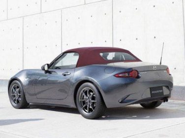 マツダ ロードスター 特別仕様車「RED TOP」