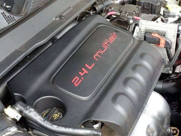 ジープ　コンパス　試乗　2.4Lガソリンエンジン