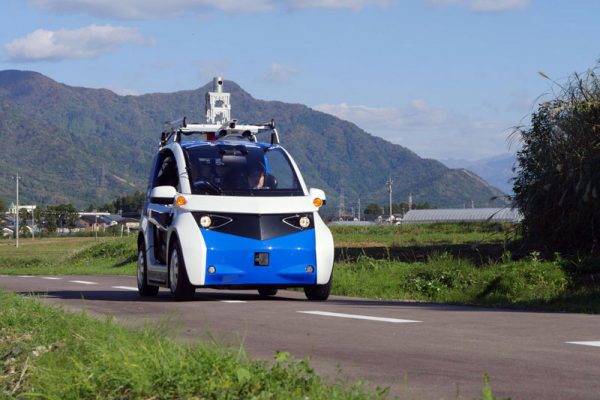 パナソニックの自動運転EVの実証実験風景