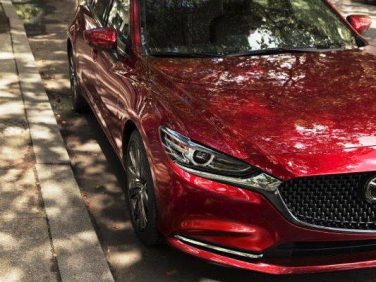 マツダ、ロサンゼルス自動車ショーで商品改良した「Mazda6」を世界初公開