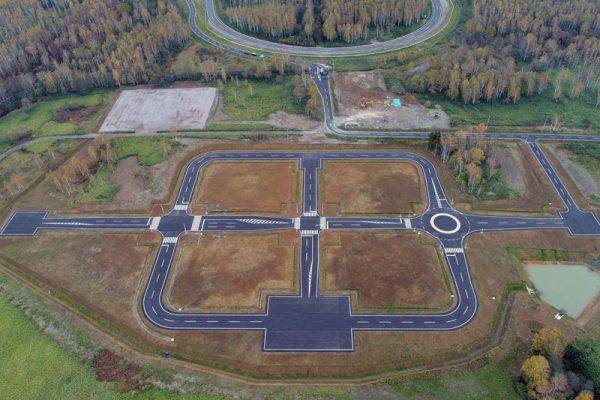 スバル　美深試験場　交差点を含む市街地コース
