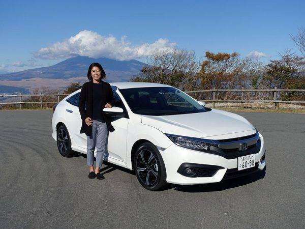 クルマと過ごす日々 vol.10　ホンダ　シビック　まるも亜希子