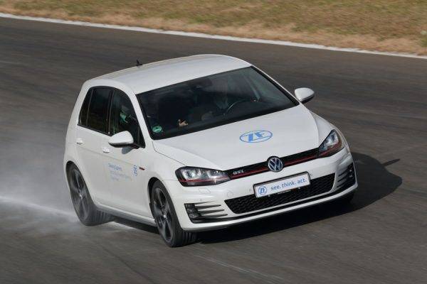 ZF 　試乗会　ゴルフGTI