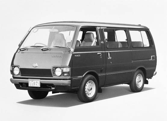 トヨタ博物館　メガウェブ　ハイエース50周年展　2代目ハイエースワゴン