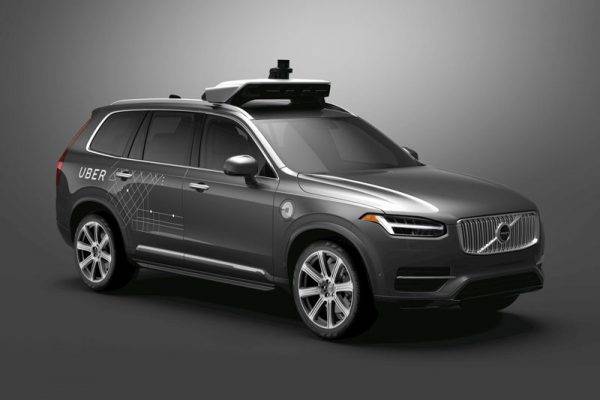 ボルボ ウーバーテクノロジーに自動運転車を販売 XC90