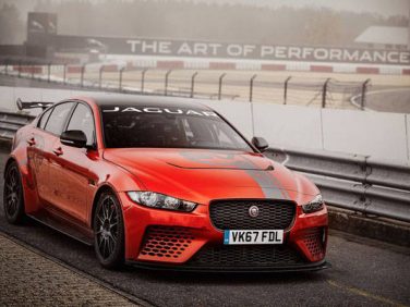 ジャガーXE SV PROJECT 8がニュルブルクリンク出世界最高記録を樹立
