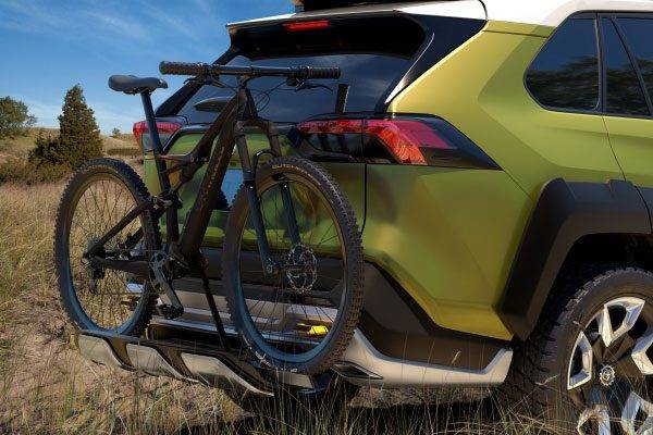 トヨタ　Future Toyota Adventure Concept（FT-AC）　サイクルキャリア