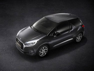 限定10台のみの特別仕様車「DS3 BLACK LEZARD」