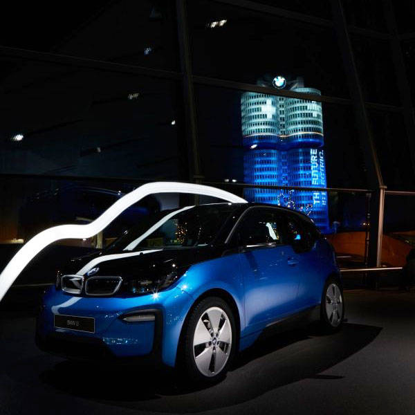 BMW 電動モデル10万台販売を達成 i3