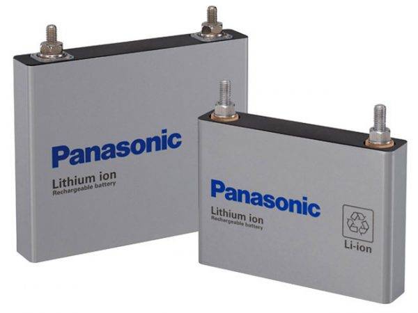 トヨタ 2030年に向けての電動化戦略 角形高出力リチウムイオンバッテリー パナソニックと協業
