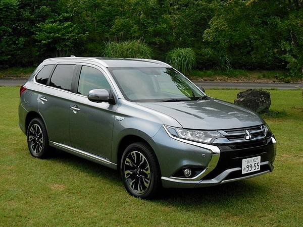 ミツビシ アウトランダー PHEV マイナーチェンジ 試乗 006