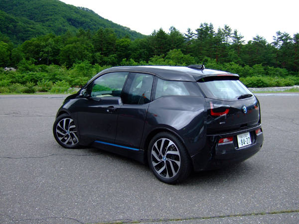 i3