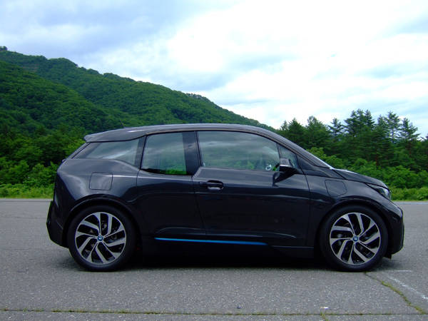 i3