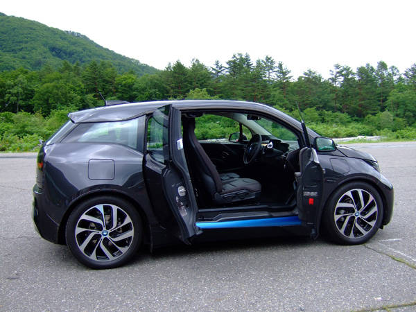 i3